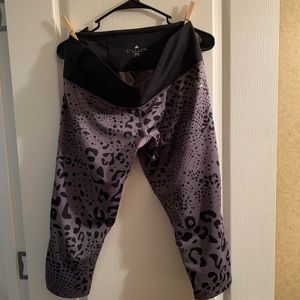 Women’s Adidas workout Capri